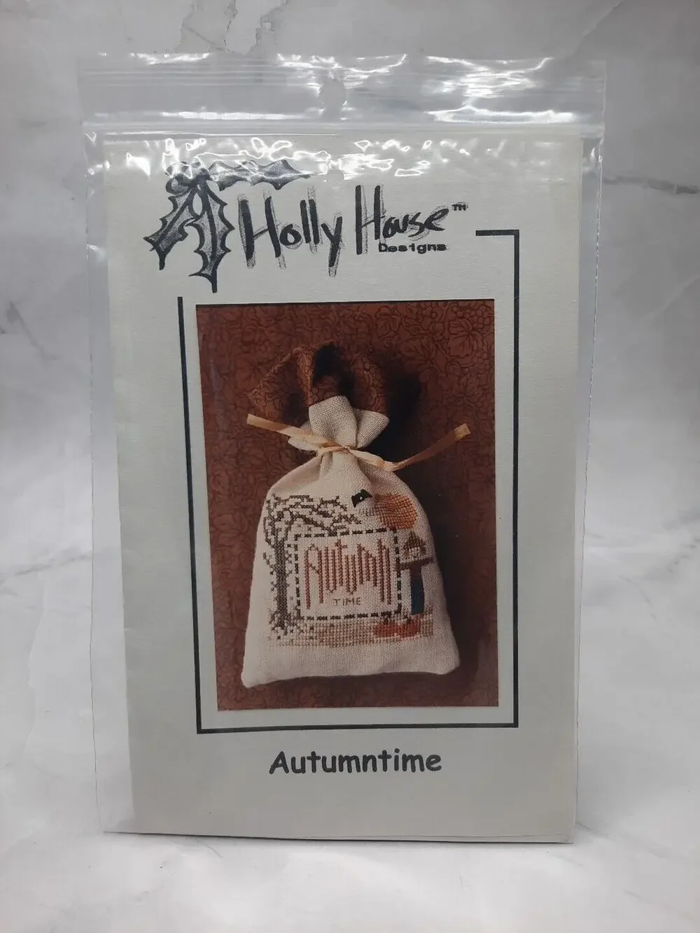 Holly House Designs Cross Stitch Pattern Autumntime Scarecrow Pumpkins